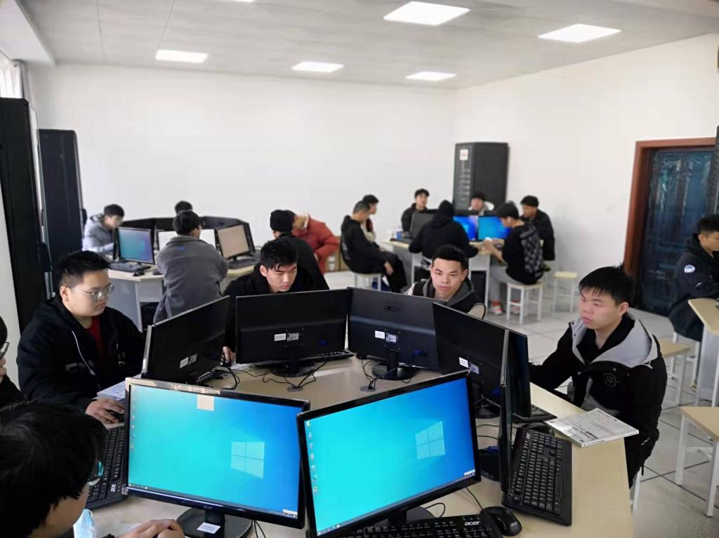 以賽促學強技能，以賽促教育人才——我校2021年高等職業技能院級競賽“網絡系統管理”賽項圓滿落幕